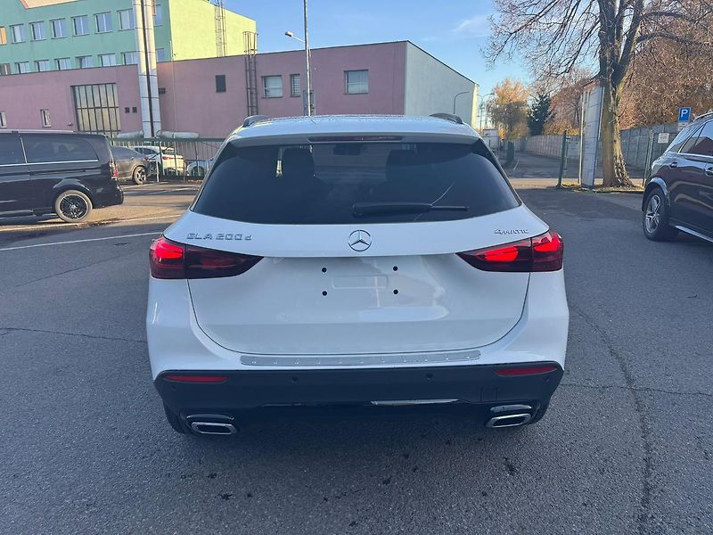 Mercedes-Benz GLA (2025) 200 d 4MATIC - fotka 6 z 24