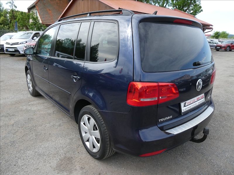 Volkswagen Touran 2,0 TDi 103kW Comfort,2x kola - fotka 7 z 47