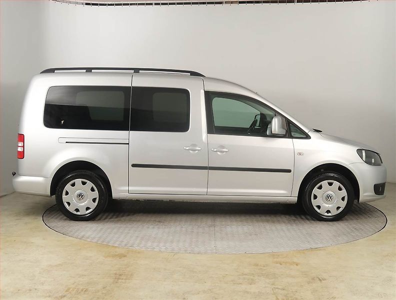 Volkswagen Caddy (2015) Maxi 1.6 TDI, 7Míst, ČR - fotka 6 z 19