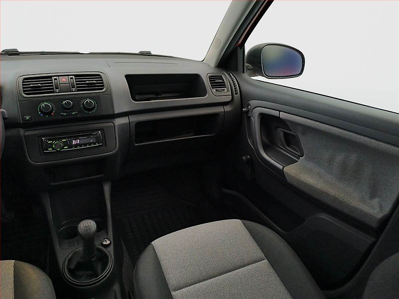 Škoda Fabia (2008) 1.2, po STK, jezdí skvěle - fotka 8 z 12