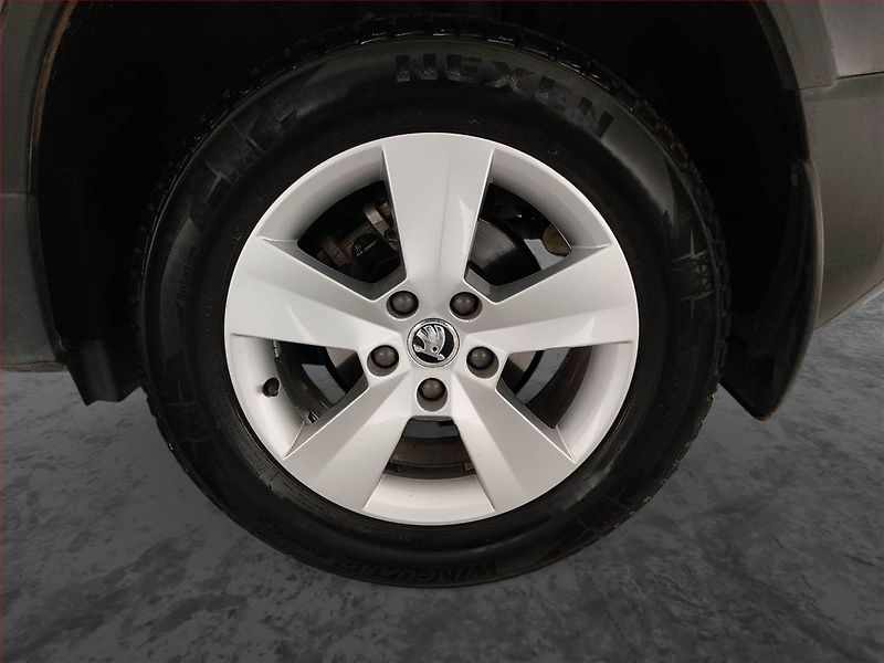 Škoda Karoq (2019) Ambition Plus 1.6 TDI, ČR - fotka 15 z 23