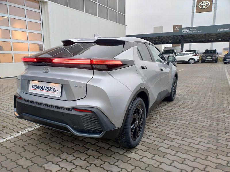 Toyota C-HR (2026) 1.8 FHEV Comfort Business+ - fotka 5 z 14