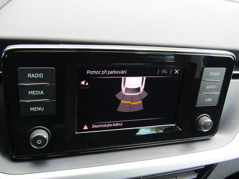 Škoda Scala (2021) 125 Let 1.0 TSI 81KW - fotka 30 z 30