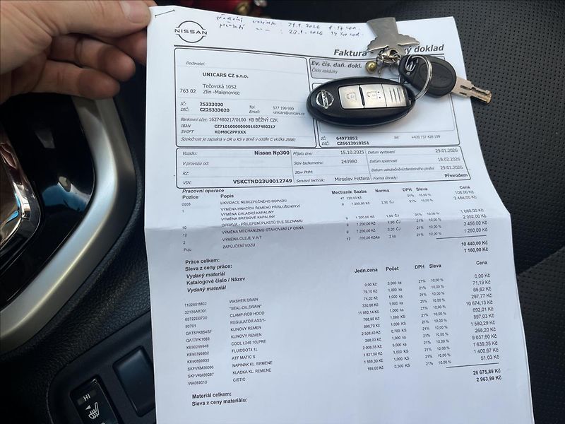 Nissan Navara 2,3 dCi  Tekna NP300 AT - fotka 36 z 39
