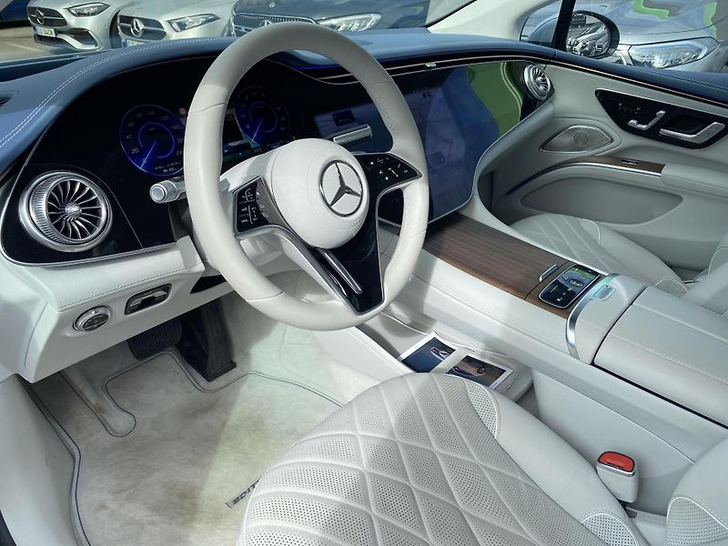 Mercedes-Benz EQS EQS 580 4MATIC AMG - fotka 9 z 24