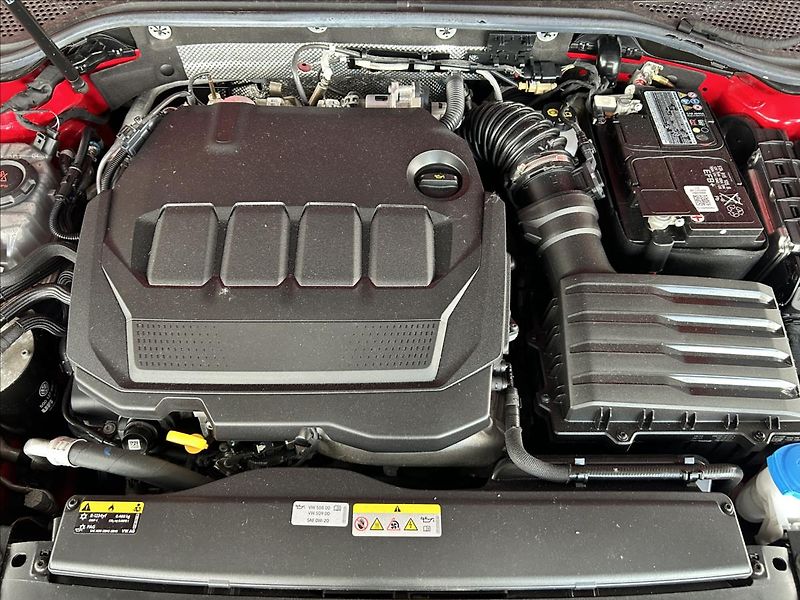 Volkswagen Passat 2,0   TDI 90kW,DSG,SERVISKA,AC - fotka 30 z 33