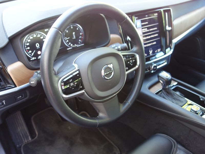 Volvo S90 (2017) 2.0D*140KW*D4*INSCRIPTION*CZ - fotka 37 z 50