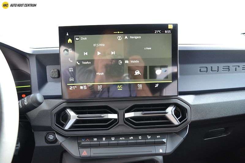 Dacia Duster NEW  JOURNEY  MHEV TCe 130 4x4 - fotka 29 z 54
