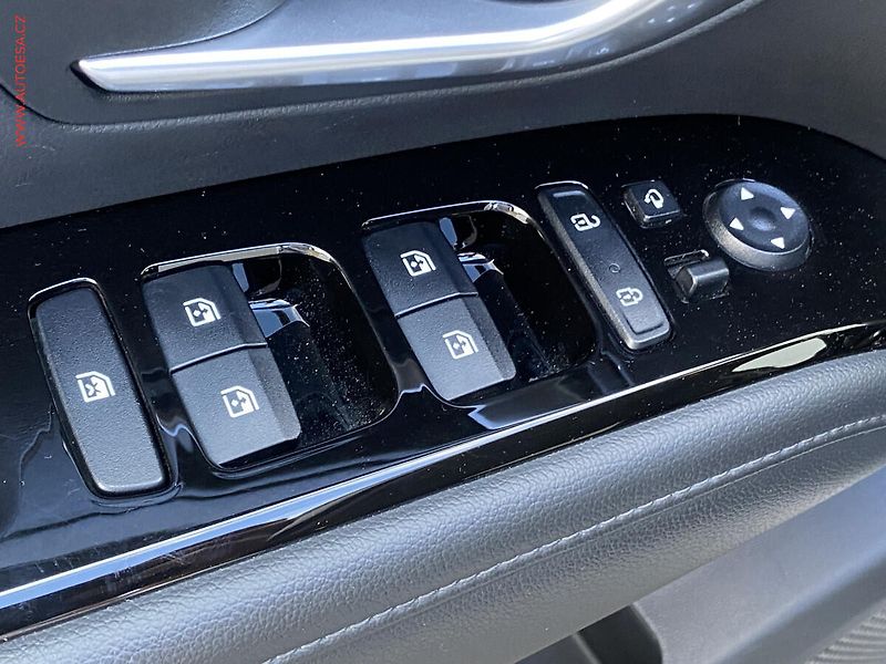 Hyundai Tucson (2022) 1.6 T-GDi, 2.maj,ČR, Smart - fotka 11 z 19