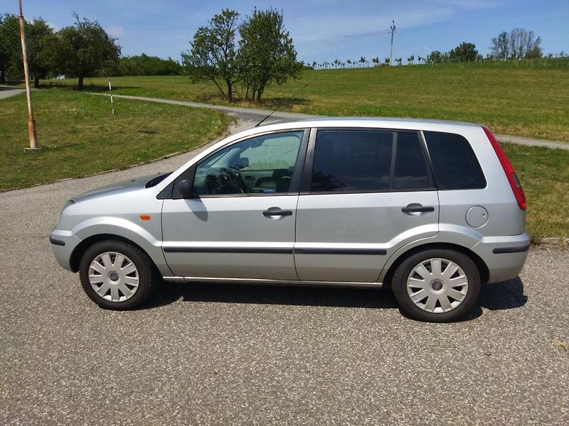Ford Fusion (2004) 1.4i,  AUTOMAT - fotka 2 z 17