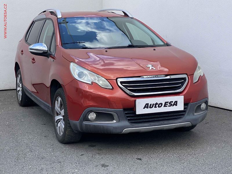 Peugeot 2008 (2015) 1.2PT, Style, navi - fotografie inzerátu