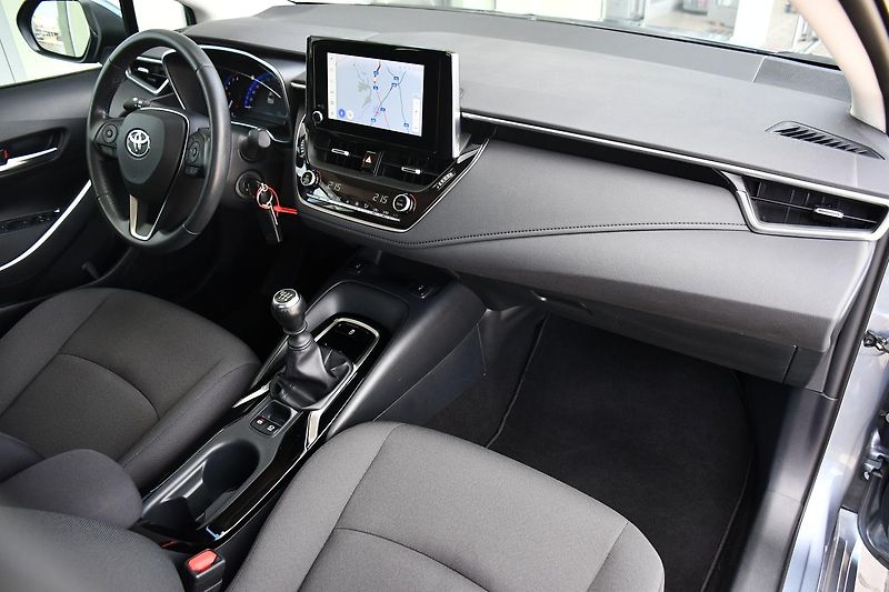 Toyota Corolla 1,5 VVT-i DYNAMIC FORCE COMFOR - fotka 13 z 50