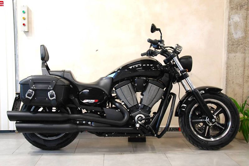 Victory Touring Cruiser (2014) Judge - krásný stav, 1. majite - fotka 1 z 20
