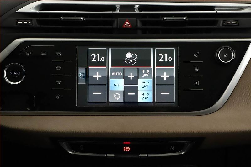 Citroën C4 Picasso (2014) 2.0 HDI, 7 míst, Xenony - fotka 12 z 19