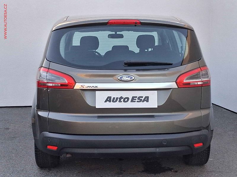 Ford S-MAX (2012) 2.0 TDCi, AC, park.čidla - fotka 5 z 15