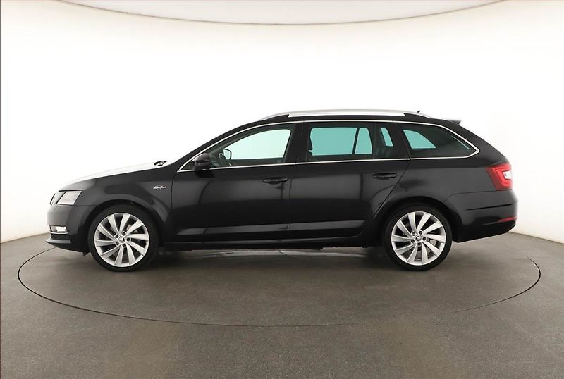 Škoda Octavia (2017) Laurin&Klement 2.0 TDI, Kůže - fotka 3 z 20