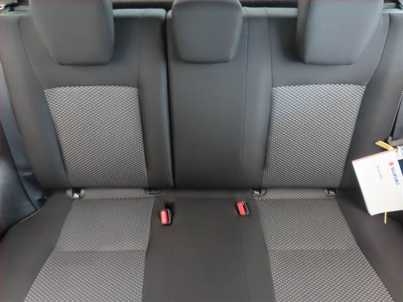 Suzuki Vitara (2019) 1.4 BoosterJet, 4X4 - fotka 10 z 14