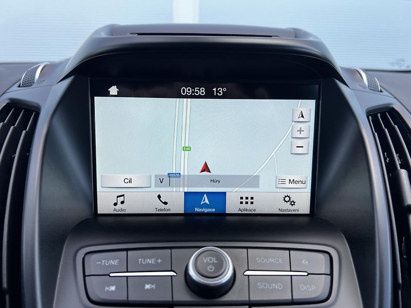 Ford Kuga 1.5 EcoBoost ST Line TZ  - fotka 15 z 22