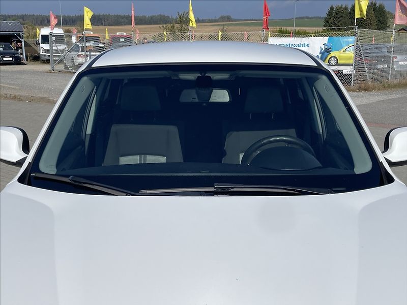BMW X1 2,0 18d X-Drive Automat CZauto - fotka 27 z 33