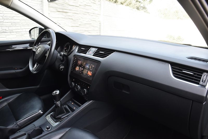 Škoda Octavia 1.4 TSi G-TEC STYLE,LED,NAV,TZ - fotka 44 z 50