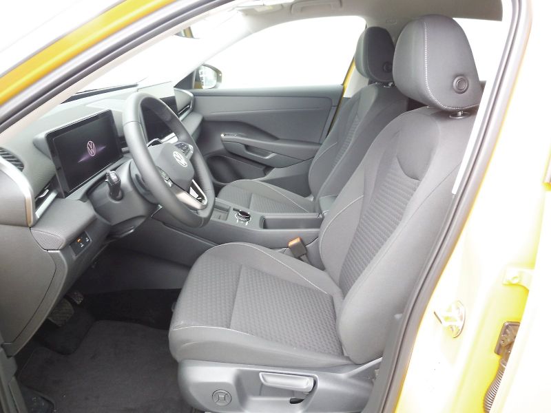 Volkswagen T-Roc (2026) Life 1,5 eTSI 85 kW DSG - fotka 18 z 27