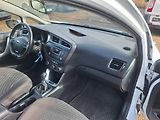 Kia Ceed (2015) 1.4 Crdi  - náhled 16