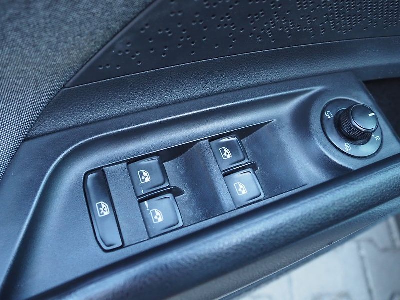 Škoda Enyaq (2021) 60 (132 kW) Suite - fotka 18 z 36