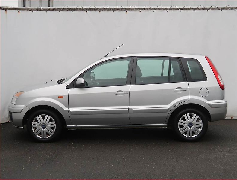 Ford Fusion (2010) 1.4, levný provoz - fotka 3 z 17