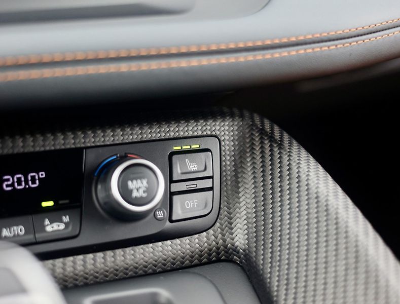 BMW i8 (2018) xdrive Laser - fotka 23 z 44