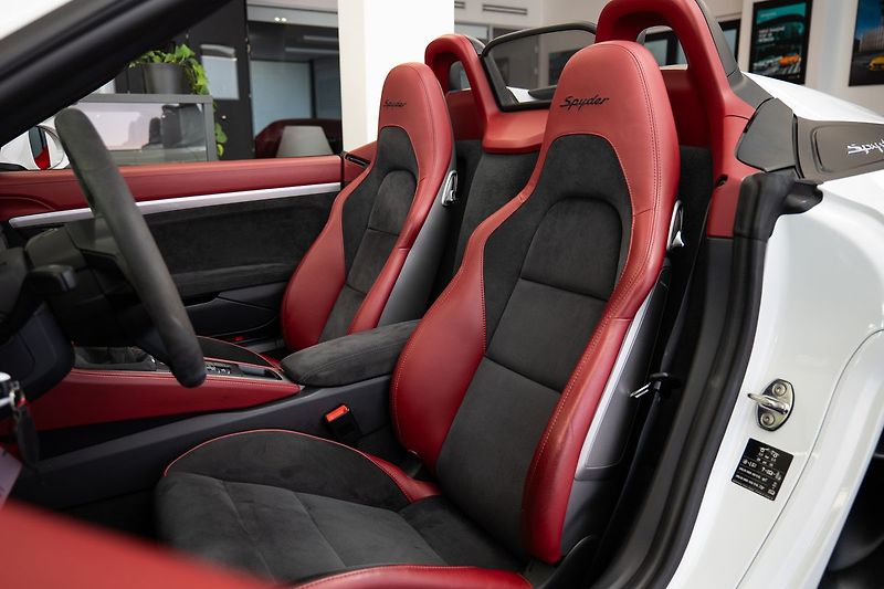 Porsche 718 718 Spyder PCCB/PPF/Záruka/Bos - fotka 8 z 23
