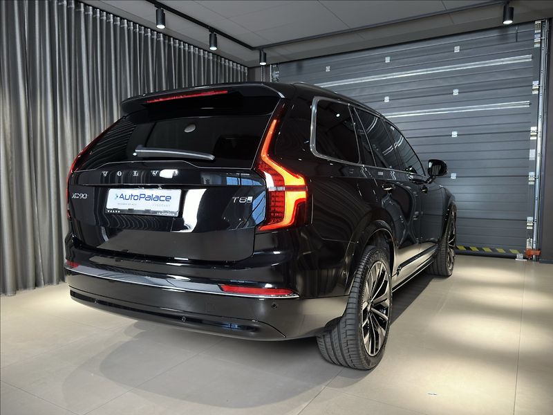 Volvo XC90 (2026) 2,0 T8  Ultra Bright - fotka 4 z 22