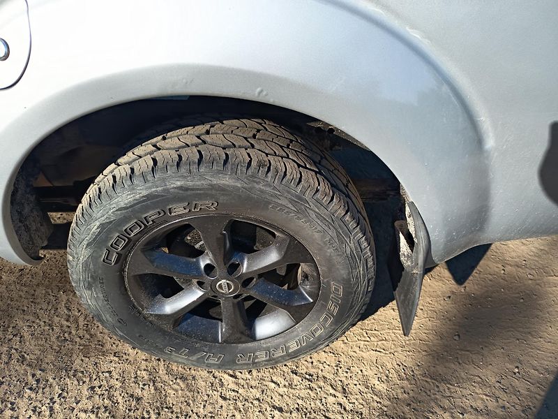Nissan Navara (2010) - fotka 30 z 33