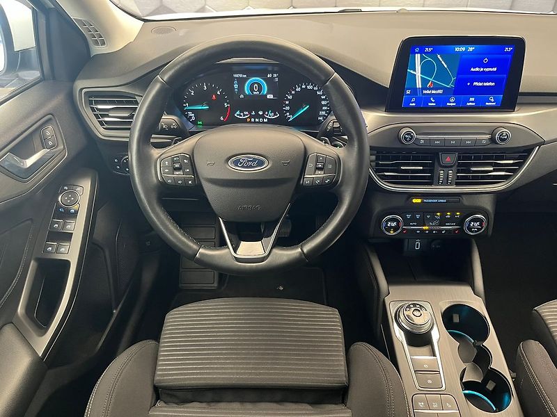 Ford Focus 2.0 EB Titanium LED - fotka 7 z 66
