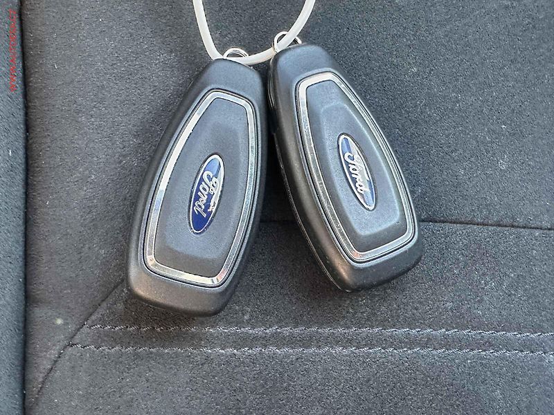 Ford Kuga (2019) 1.5EB, AC, park.čidla - fotka 22 z 22