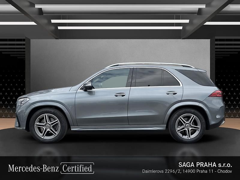 Mercedes-Benz GLE 300d 4MATIC AMG Line Airmatic - fotka 6 z 21