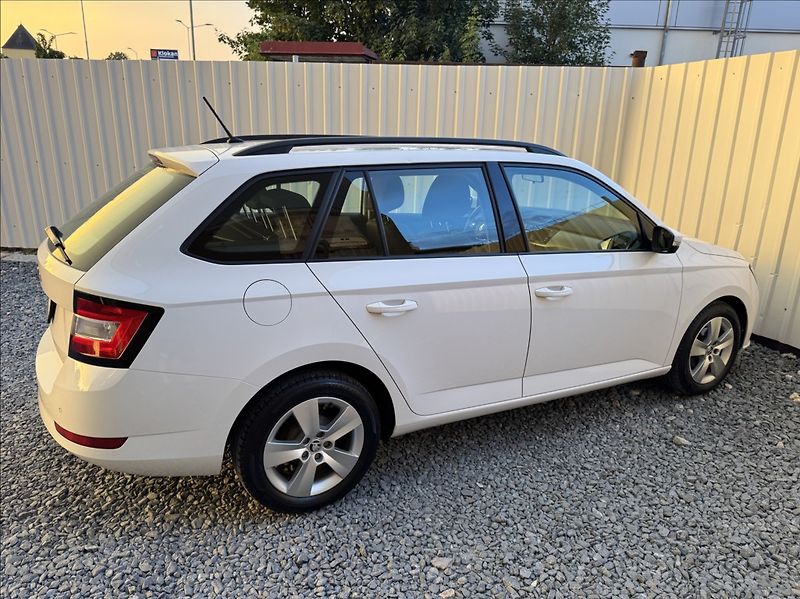 Škoda Fabia 1,0 TSI DPH 1.maj. původ ČR - fotka 13 z 50