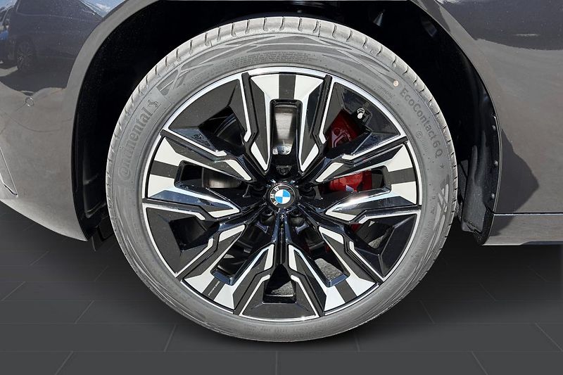 BMW X3 xDrive 40d - fotka 3 z 6