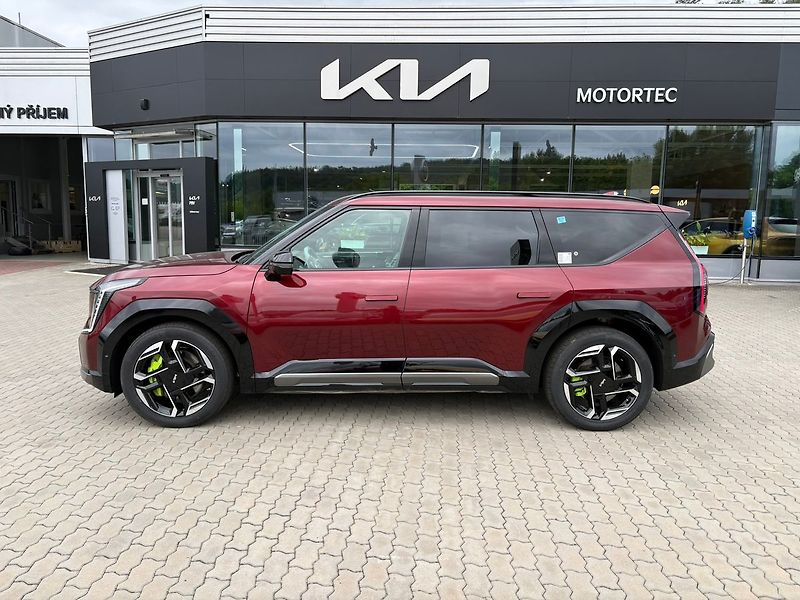 Kia EV9 (2025) 7P 4x4 GT 374 KW + 99,8 KWH MY - fotka 4 z 38