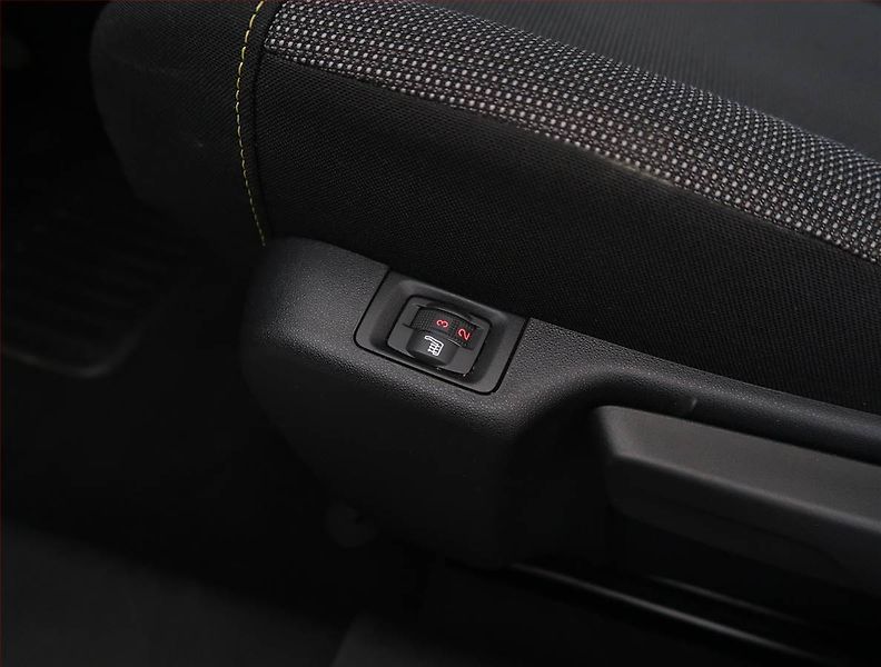 Citroën C3 (2019) 1.2 PureTech, Tempomat - fotka 18 z 20