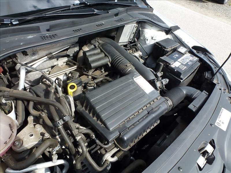 Škoda Rapid 1,4 TSI DSG Automat Spaceback - fotka 38 z 47