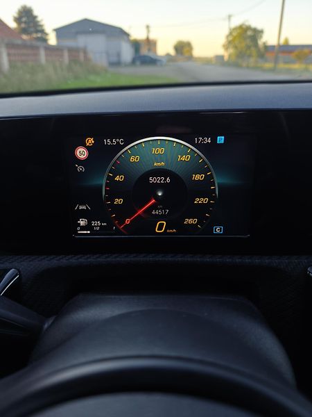 Mercedes-Benz Třídy A (2022) Mercedes Benz A 180 - fotka 11 z 19