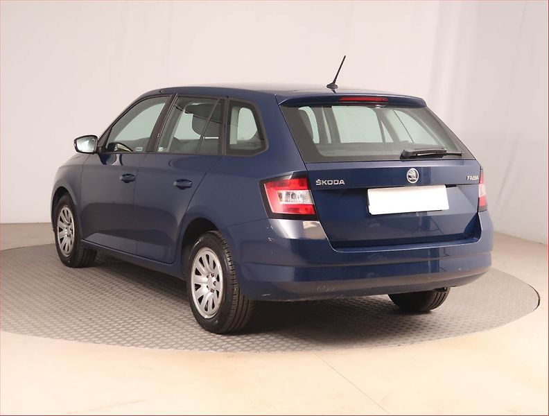 Škoda Fabia (2015) 1.0, Serv.kniha - fotka 4 z 14