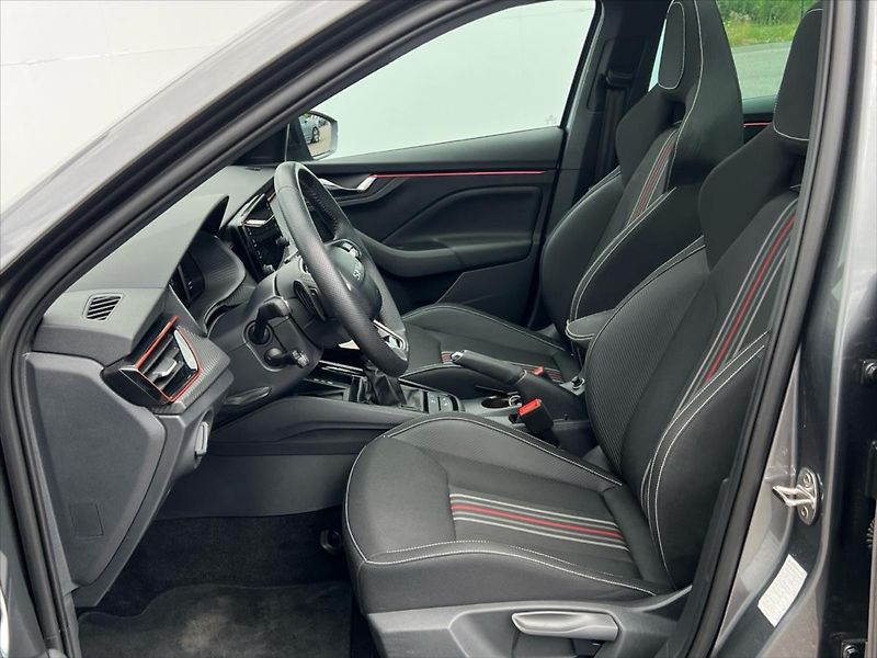 Škoda Scala 1,0 TSi 85 kW 7DSG MONTE CARLO - fotka 11 z 33