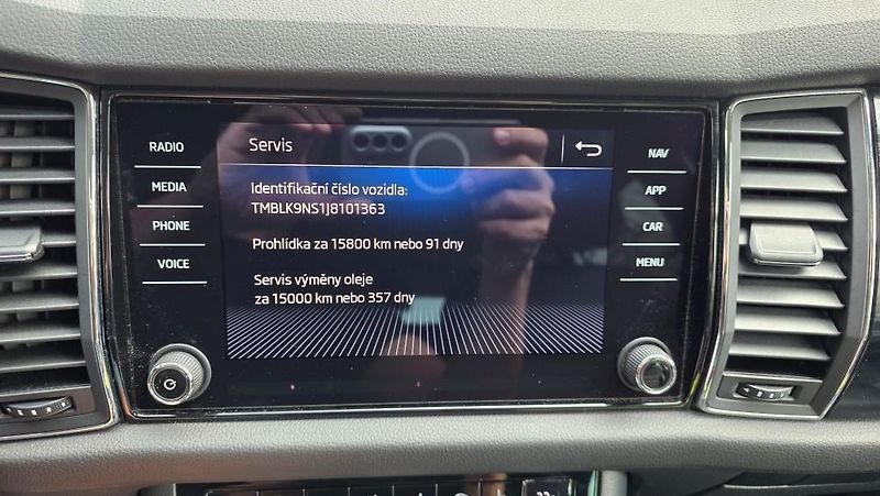Škoda Kodiaq (2018) 2.0 TDI 140kW 4x4 DSG 7míst - fotka 33 z 43