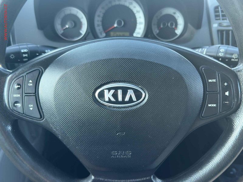 Kia Ceed (2008) 1.4i, AC, tažné - fotka 11 z 18
