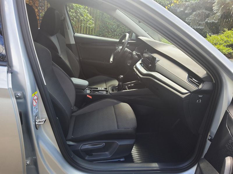 Škoda Octavia (2023) 2.0TDI 85kw Amb 1maj ČR tažné - fotka 8 z 26