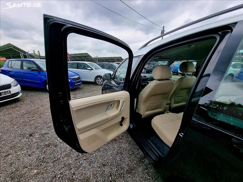 Škoda Roomster (2007) 1,2 12V HTP Com - fotka 11 z 22