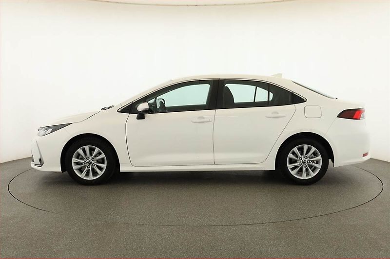 Toyota Corolla (2024) 1.5 VVT-i, Serv.kniha - fotka 3 z 20