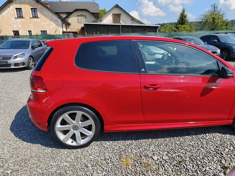 Volkswagen Golf (2012) - fotka 25 z 30