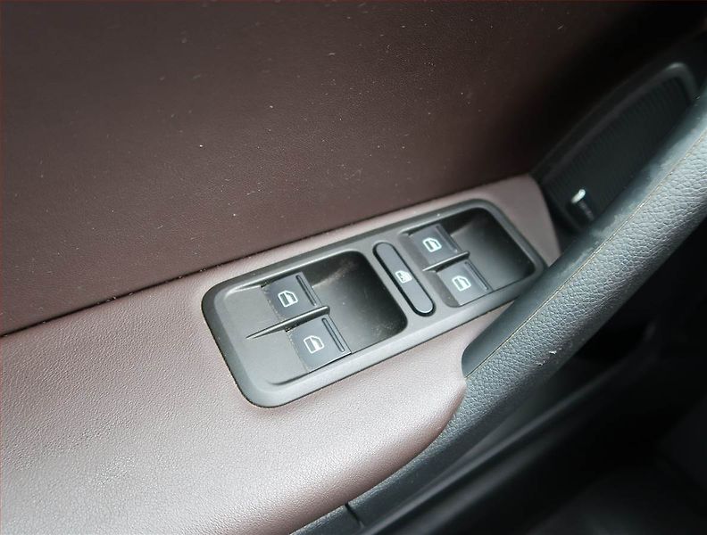 Škoda Yeti (2016) Laurin&Klement 2.0 TDI, 4X4 - fotka 19 z 23